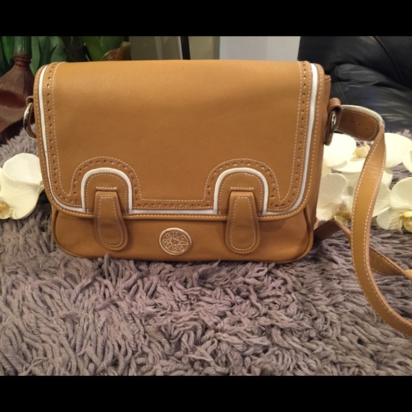 Guess faux leather sandstone strap bag - Picture 1 of 6